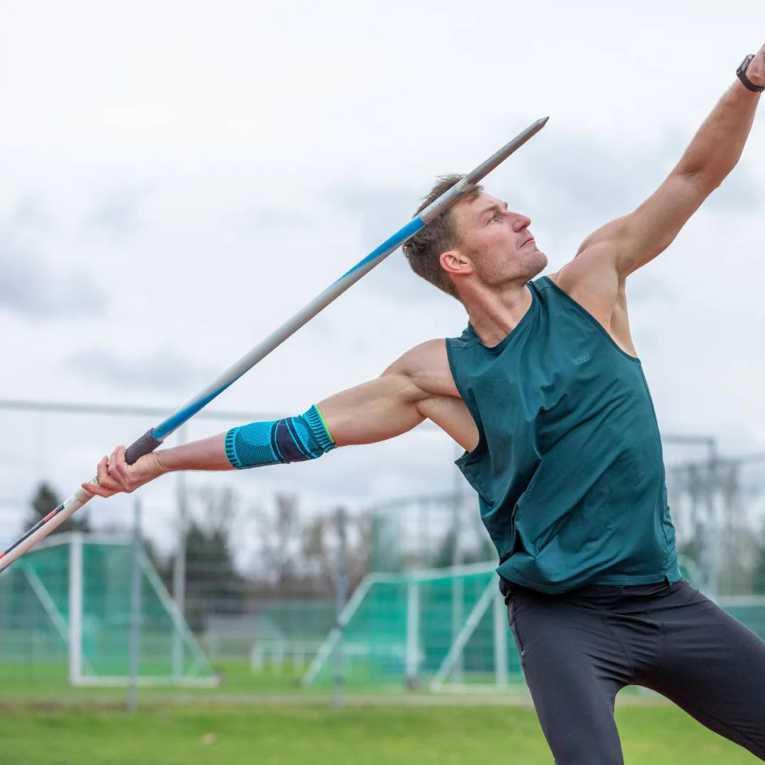 还需根据比 还需根据比